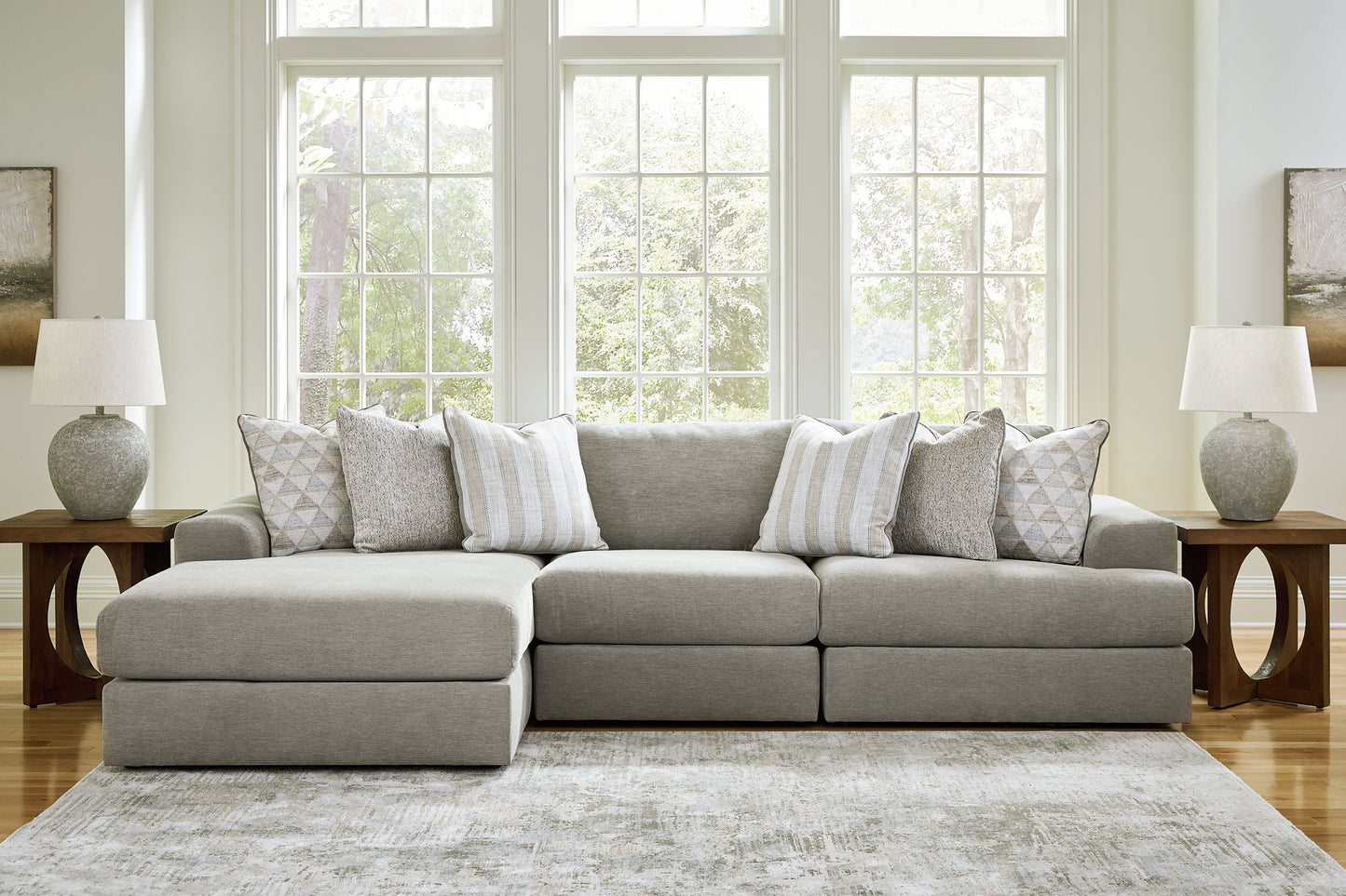 Avaliyah 3-Piece Sectional with Chaise