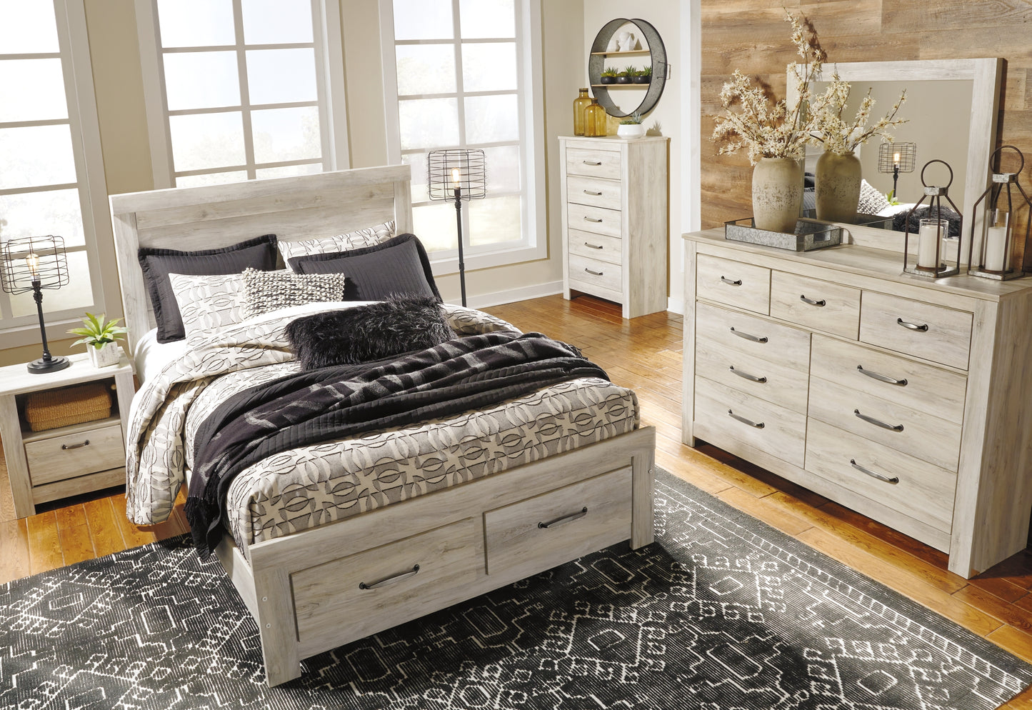 Bellaby Queen Panel Bed with 2 Nightstands